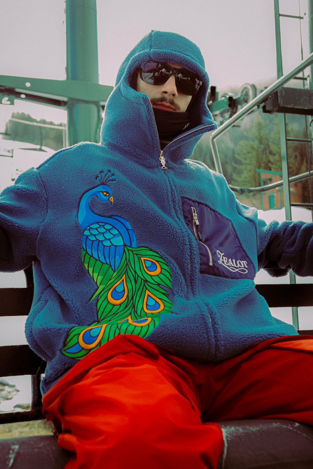 Peacock Sherpa